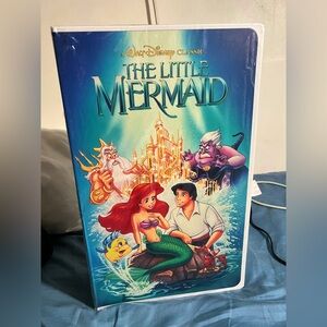 Disney The Little Mermaid Classic VHS Boxed Silk Touch Throw, 50" x 70"